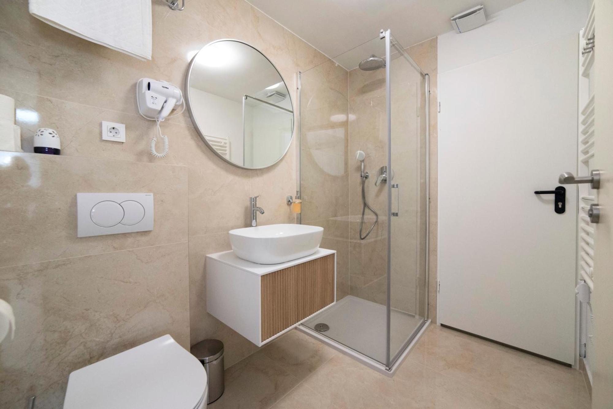 Apartments Pamer, 4Th Floor, No Elevator Zagreb Exterior photo