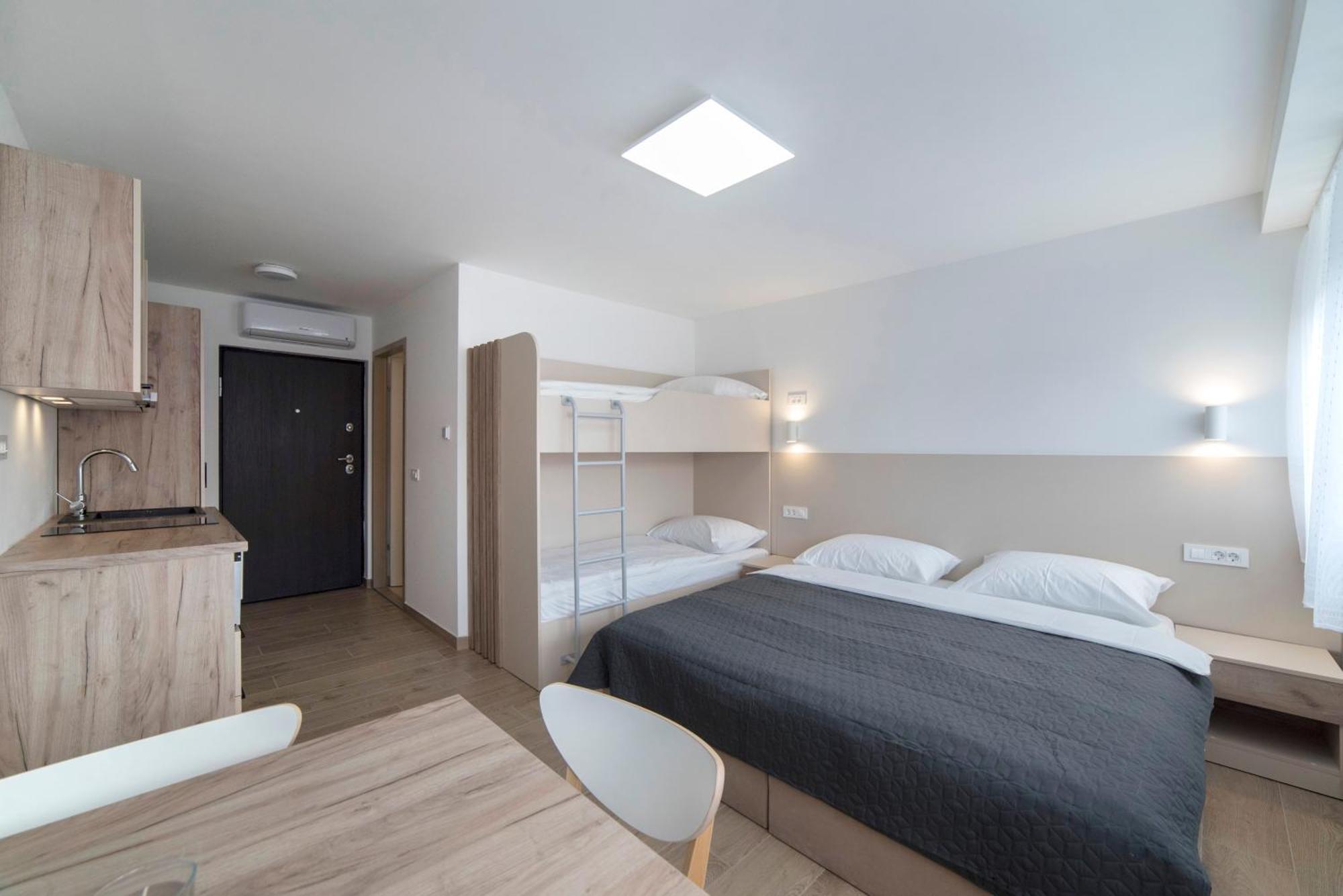 Apartments Pamer, 4Th Floor, No Elevator Zagreb Exterior photo